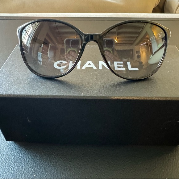 Chanel 5207 Black Studded Cateye Sunglasses - Picture 1 of 14